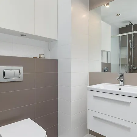 Apartment Sunset & Beige Oasis - 1Br & Balcony - Kazimierz Krakau
