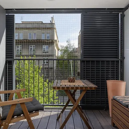 Apartment Sunset & Beige Oasis - 1Br & Balcony - Kazimierz Krakau